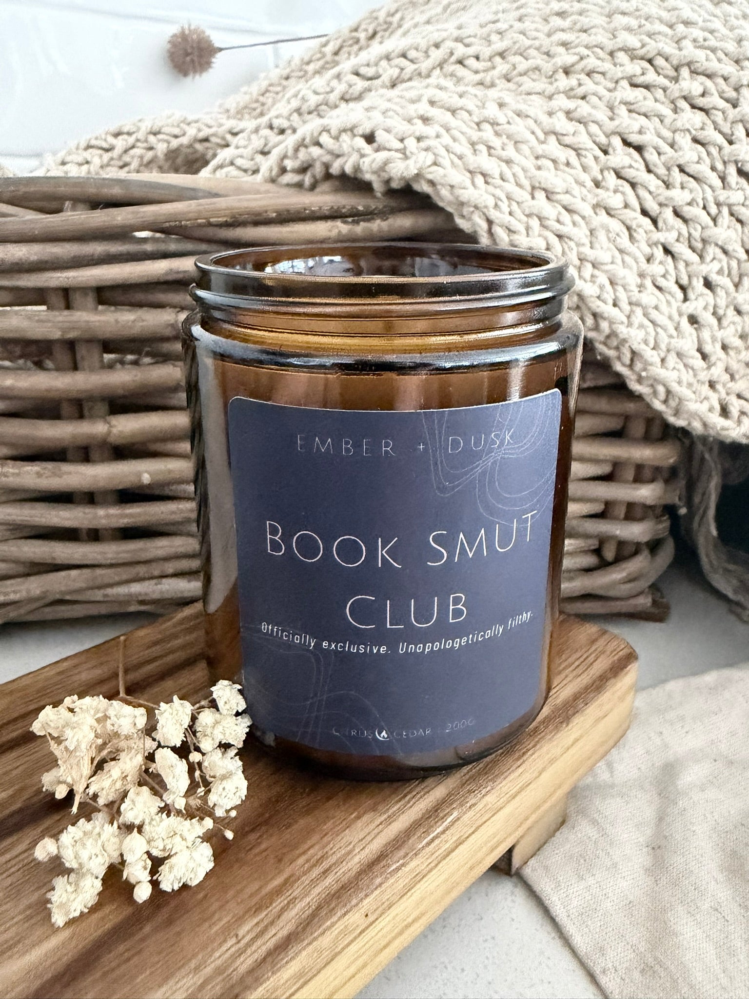 Book Smut Club soy candle